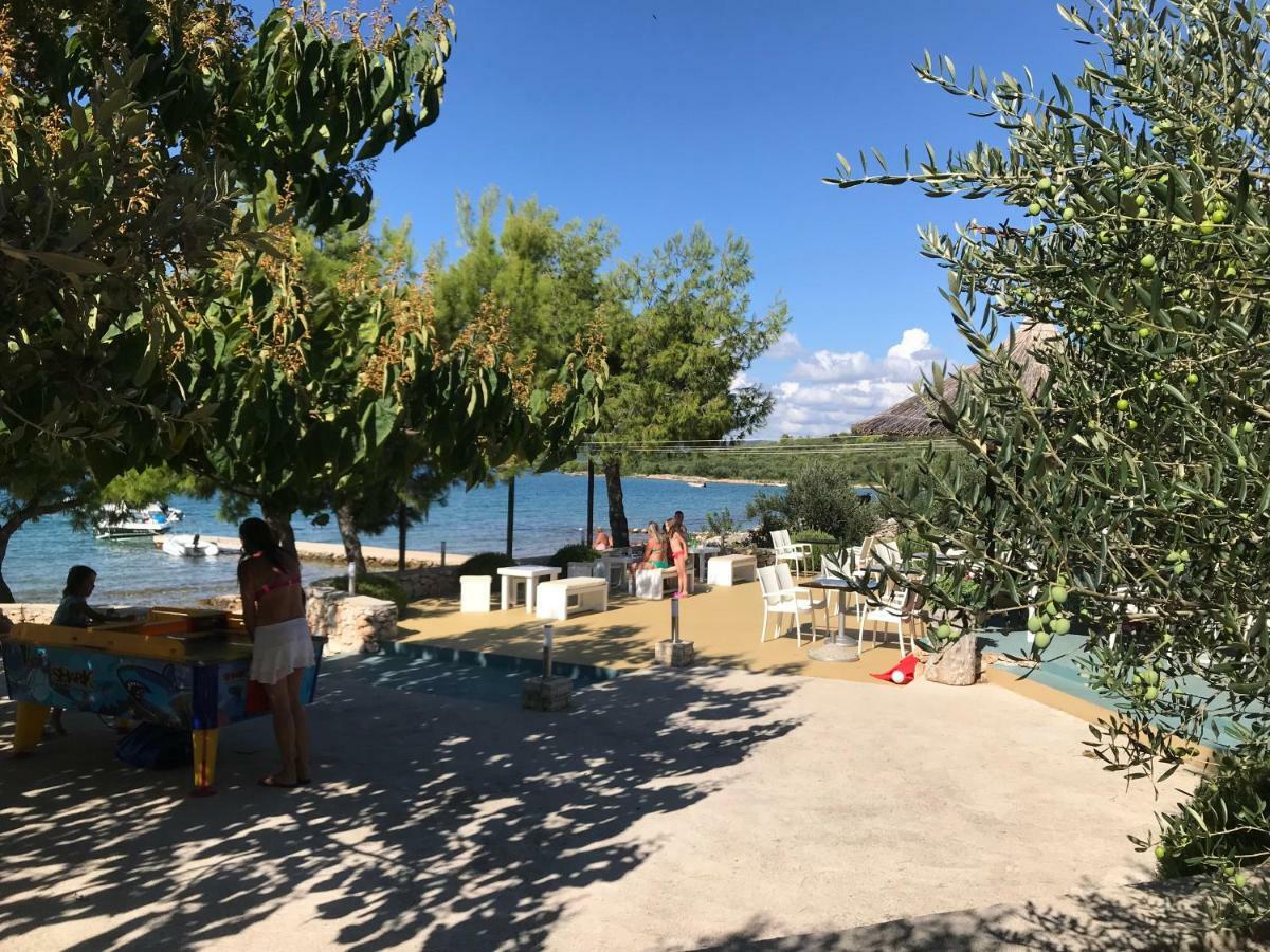 Villa Pina Tisno Bagian luar foto
